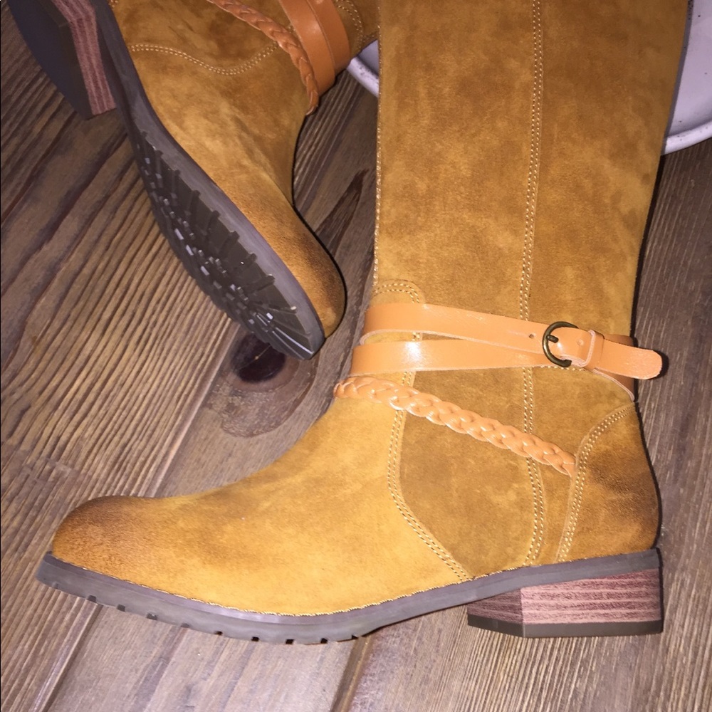 BC Footwear Tall Suede Boot - Camel - 6.5 New! - Picture 2 of 6